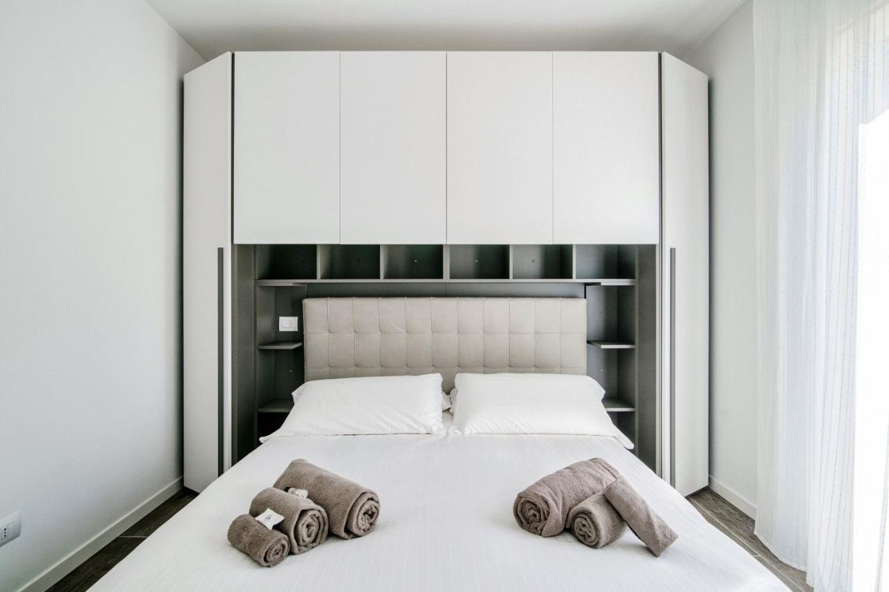 Апартаменты Silvia Lenno House - The House Of Travelers Экстерьер фото