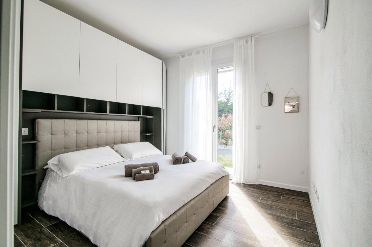 Апартаменты Silvia Lenno House - The House Of Travelers Экстерьер фото