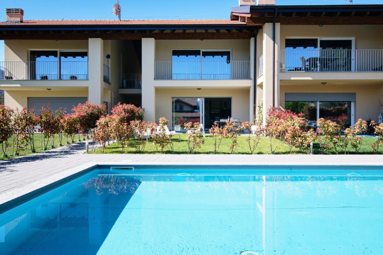 Апартаменты Silvia Lenno House - The House Of Travelers Экстерьер фото